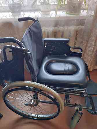 Продам инвалидную коляску с туалетом Донецк