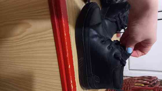 Кожаные ботинки Skechers Донецк