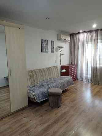 Продам 2-комнатную квартиру в районе площади Ленина Донецк