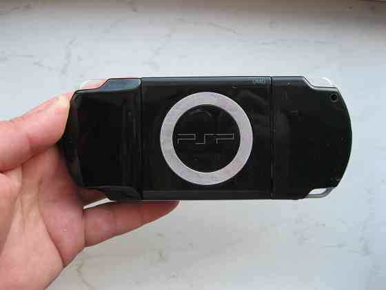 Sony PlayStation Portable Psp 2003+8Gb+зарядка+чехол Донецк