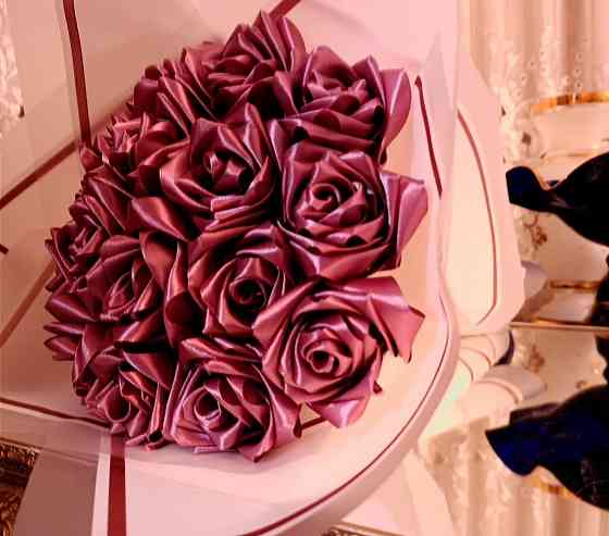 Отличный подарок! Букет ручной работы из атласных роз 🥰 Донецк