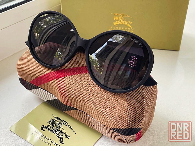Солнцезащитные очки Burberry. Донецк - изображение 1