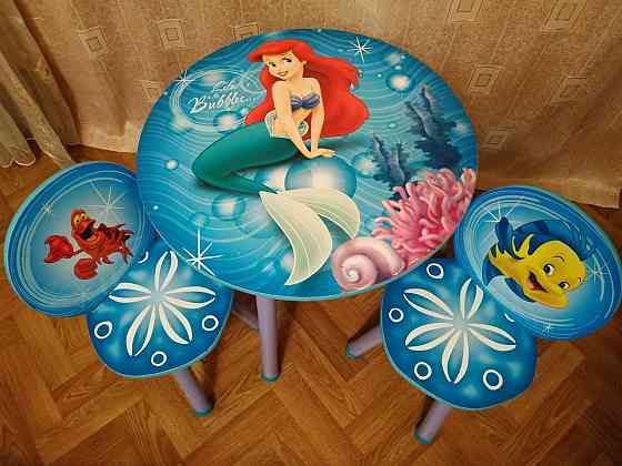 Мебельный комплект детский столик стол и стулья стульчики Донецк