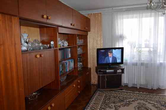 Продается 3 к.кв на пр.Комсомольском,в хорошем состоянии с мебелью Донецк