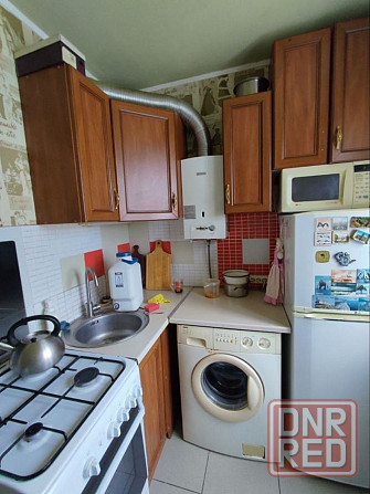 Продам 3-х комнатную квартиру 57м2, Калининский рынок Донецк - изображение 1