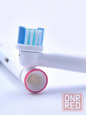 сменные насадки к электрической зубной щетке Braun Oral-B Донецк - изображение 1