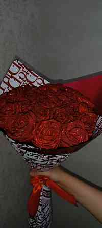 Букет ручной работы из 21 атласной розы Донецк