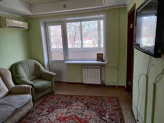 Сдам 3к квартиру в районе Калининского рынка Донецк