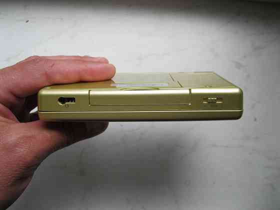 Игровая приставка Nintendo DS Lite (цвет - Золото) Донецк