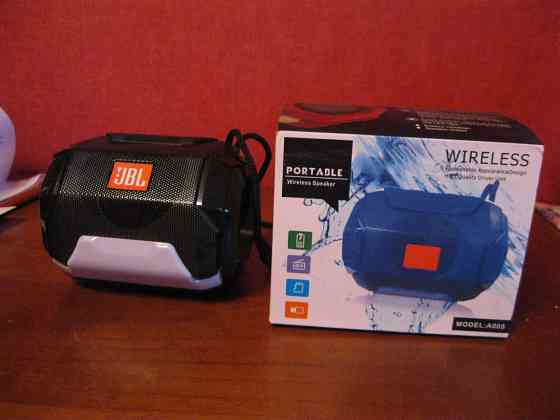 Портативная колонка Wireless, A005 bluetooth +флешки/карты памяти+FM радио Донецк
