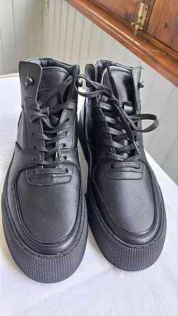 Ботинки кожаные чёрного цвета Донецк