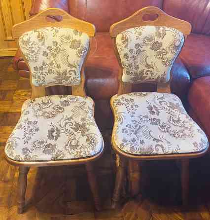 Продам уголок и стулья из натурального дерева Макеевка