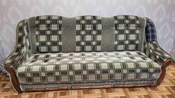 Продам диван и два кресла (стол бонусом) Донецк
