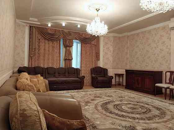 Продам 3-х комнатную квартиру 160м2, в новострое Донецк