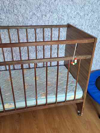 Детская кровать-манеж, кроватка деревянная Макеевка
