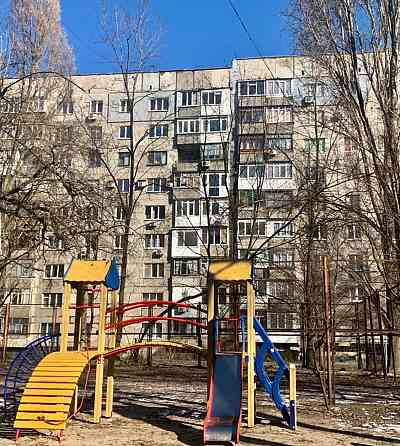 2-к в Калининском районе, Детская обл больница Донецк