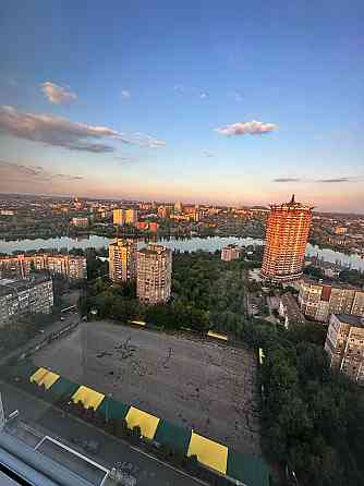 Трехкомнатная квартира в новострое (пентхаус)посуточно с шикарный панорамным видом Донецк