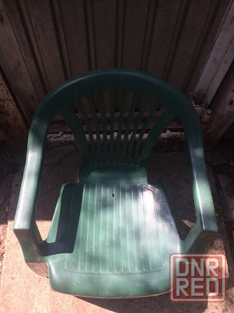 Стол и стул пластиковые Зугрэс - изображение 6