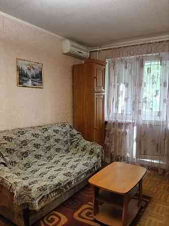 Сдам посуточно 1ую квартиру в центре Калининского р-на (Детская Республиканская Больница) Донецк