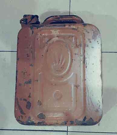 Продам канистру металлическую 20л Донецк