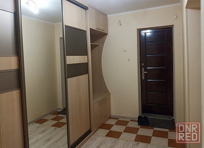 Сдаётся хорошая квартира в Кировском районе ( Текстильшик ) Донецк - изображение 1