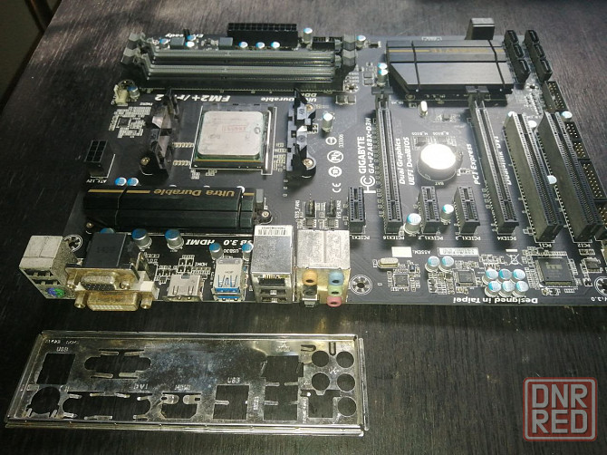 Комплект 4 ядра A8-7650K и плата Gigabyte GA-F2A88X-D3H с видео Radeon R7 Горловка - изображение 1