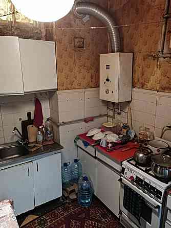 Продается 3-х комнатная квартира в Пролетарском районе Донецка (сталинка) Донецк