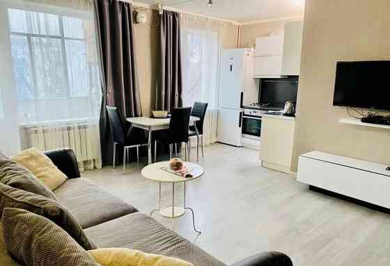 Сдается двухкомнатная квартира в отличном состоянии. Находится в Калининском районе Донецк