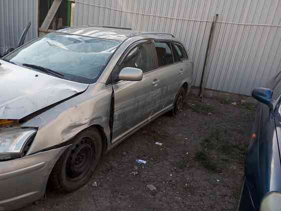 Продам Тойота Авенсис 2003 года выпуска, цена договорная Донецк