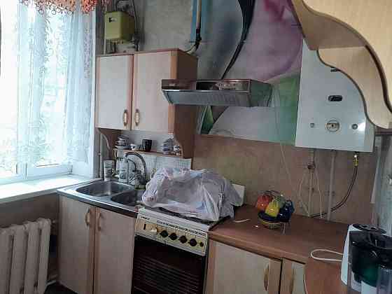 Продам 3-комнатную сталинку в центре Харцызска Харцызск