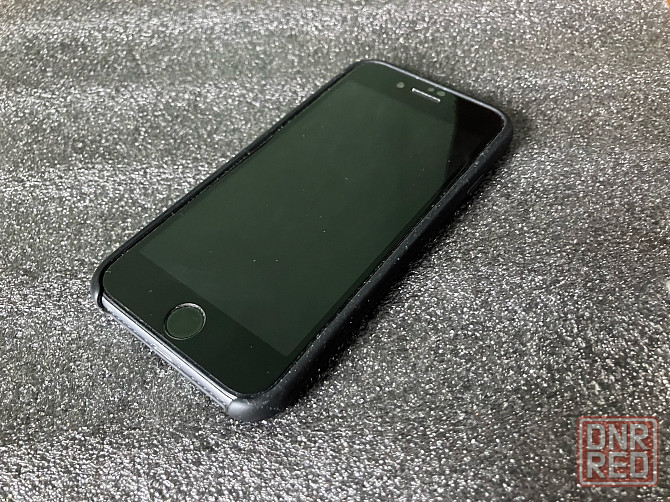 Продам iPhone 8 (2/64Гб) [б/у, отл.] черный. Макеевка - изображение 4