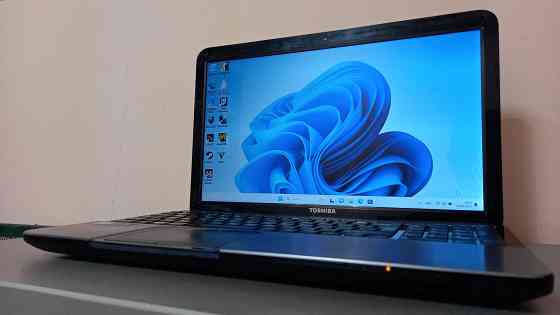 Ноутбук мощный на Core i7 + скоростной SSD Toshiba Донецк