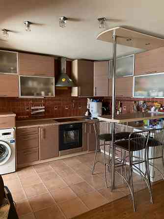 Продам 4-х комнатную квартиру в Ворош районе Донецка Донецк