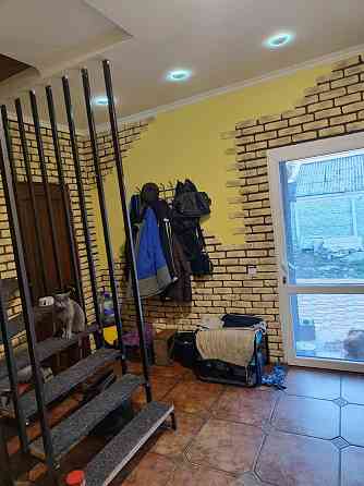 Продам 2-х уровневый дом в центре Гвардейки Макеевка