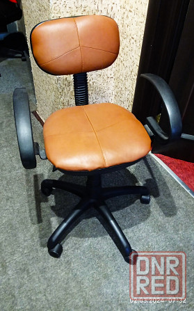 Компьютерные кресла, кожа. Донецк - изображение 3