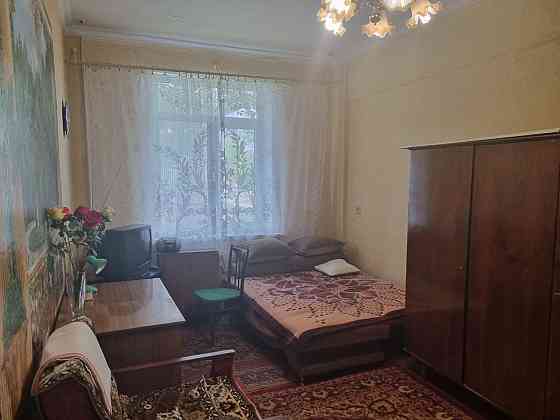 Продам 1ю квартиру в буденновском р-не(Майский рынок) Донецк