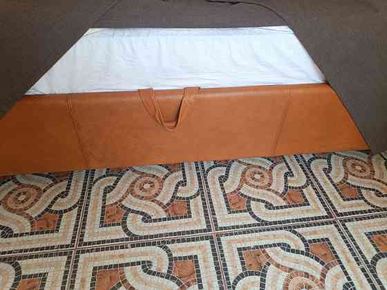 Продам дизайнерскую кровать кожа Донецк