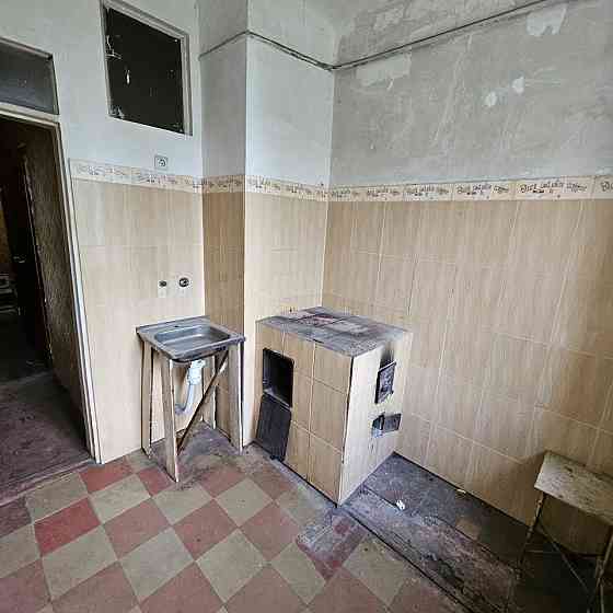 Продажа 2-х комнатной квартиры в Киевском районе, улица Лавренева. Под ремонт. Донецк