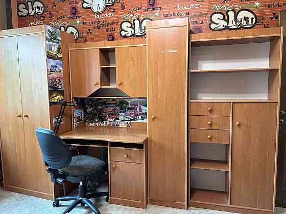 Продам модульную систему (стенка, полки, шкафы, компьютерный стол) в детскую Донецк
