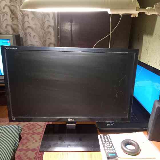 Монитор LG FLAYRON E2260, 54 см по диагонали Донецк