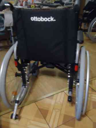 инвалидная коляска и стул туалет /коляска комнатная и для улицы можно складная лёгкая немецкая Донецк