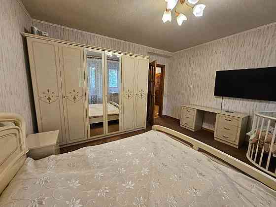 Продам 3-х комн квартиру с гаражем в Калининском районе Донецк