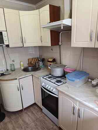 Оплата по факту заселения. Вода постоянно. Сдам 2к.кв.Буденновский район, Майский рынок, Караван. Донецк