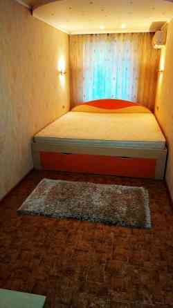 Продам 3-х комнатную квартиру в Калининском районе (автомагазин) Донецк