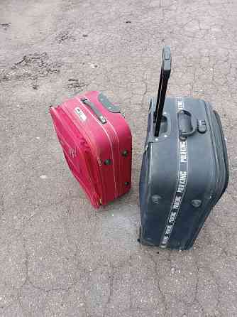 Продам туристический чемодан Донецк