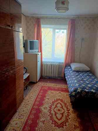Сдам однокомнатную квартиру в Ильичевском районе. Цена 8000 руб плюс коммуналка. Предоплата 50% Мариуполь