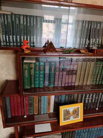 продам книжные полки Донецк