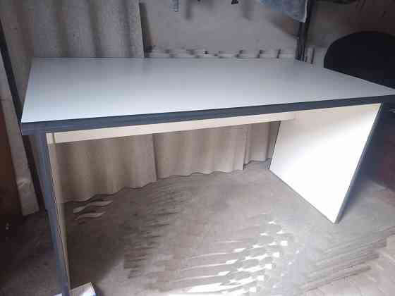 Продам стол для офиса Донецк