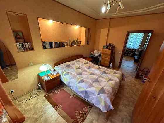Продается Дом в Кировском районе,Площ площадь Свободы 4-х комнатная квартира на земеле Донецк