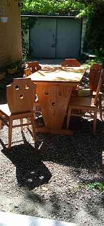 Продам дубовый стол и 6 стульев Донецк